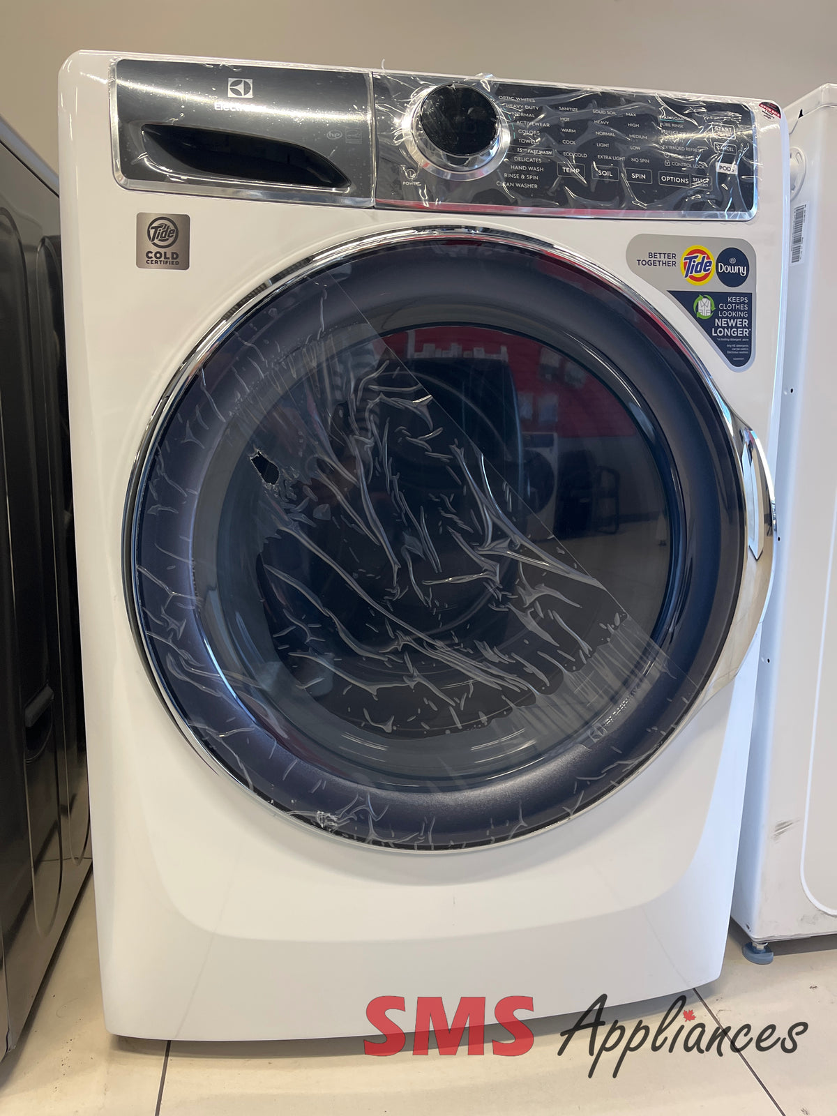 Open Box Washers ELFW7637AW Electrolux - Image 1
