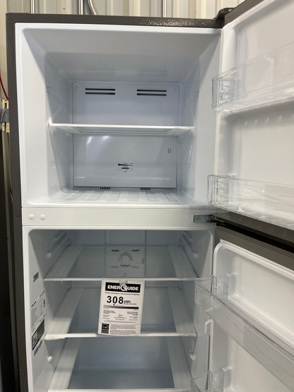 Open Box – 24” Fridge Hisense  RT12A2CSE