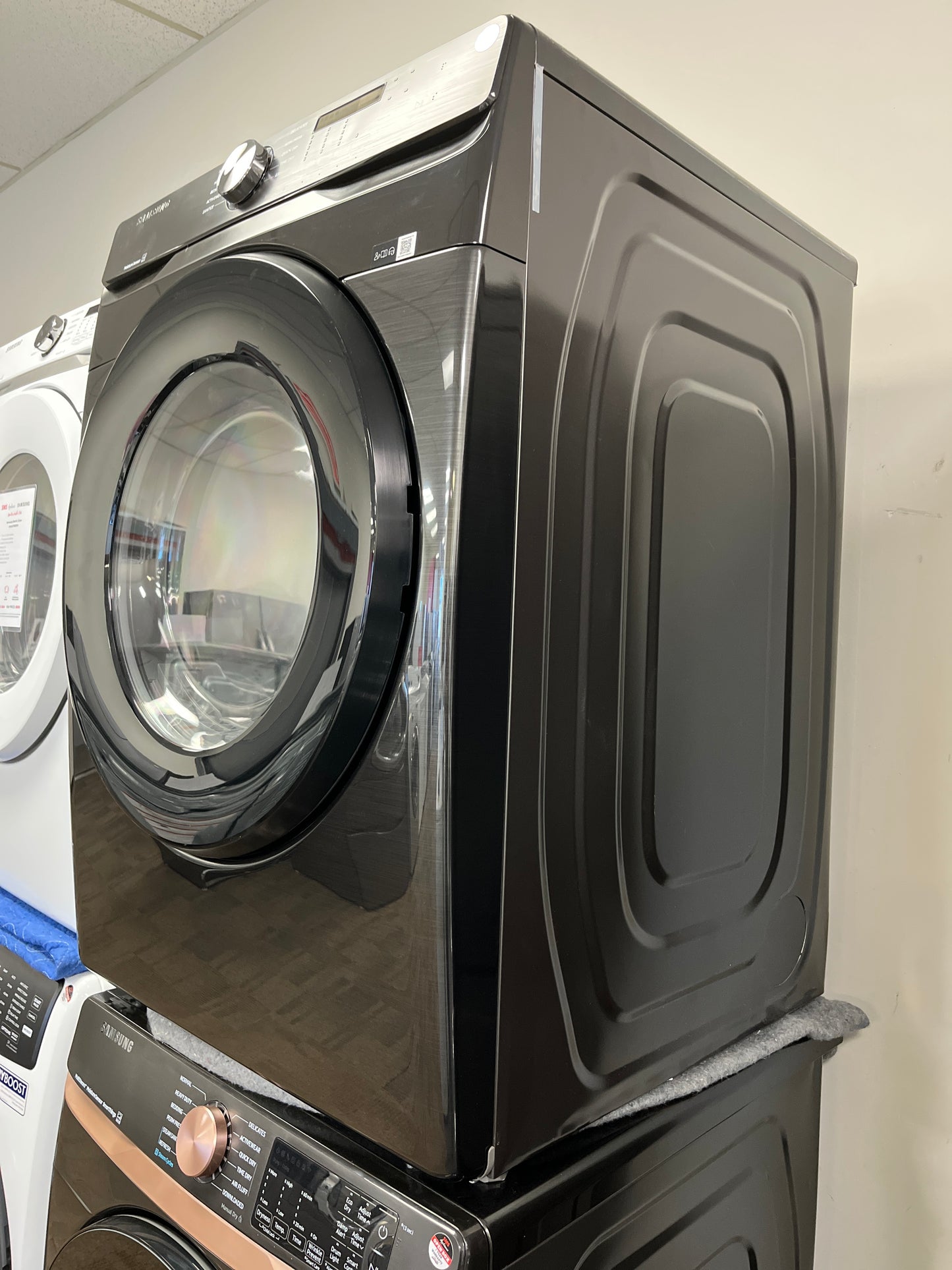 Open Box – 27" Dryer Samsung DVE45T6005V