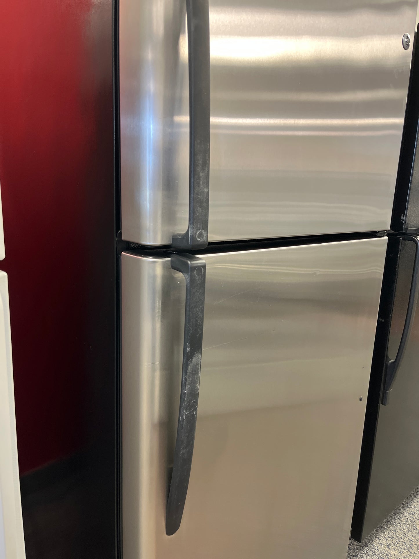 Open Box – 30" Fridge GE GTRS0HBZARBS