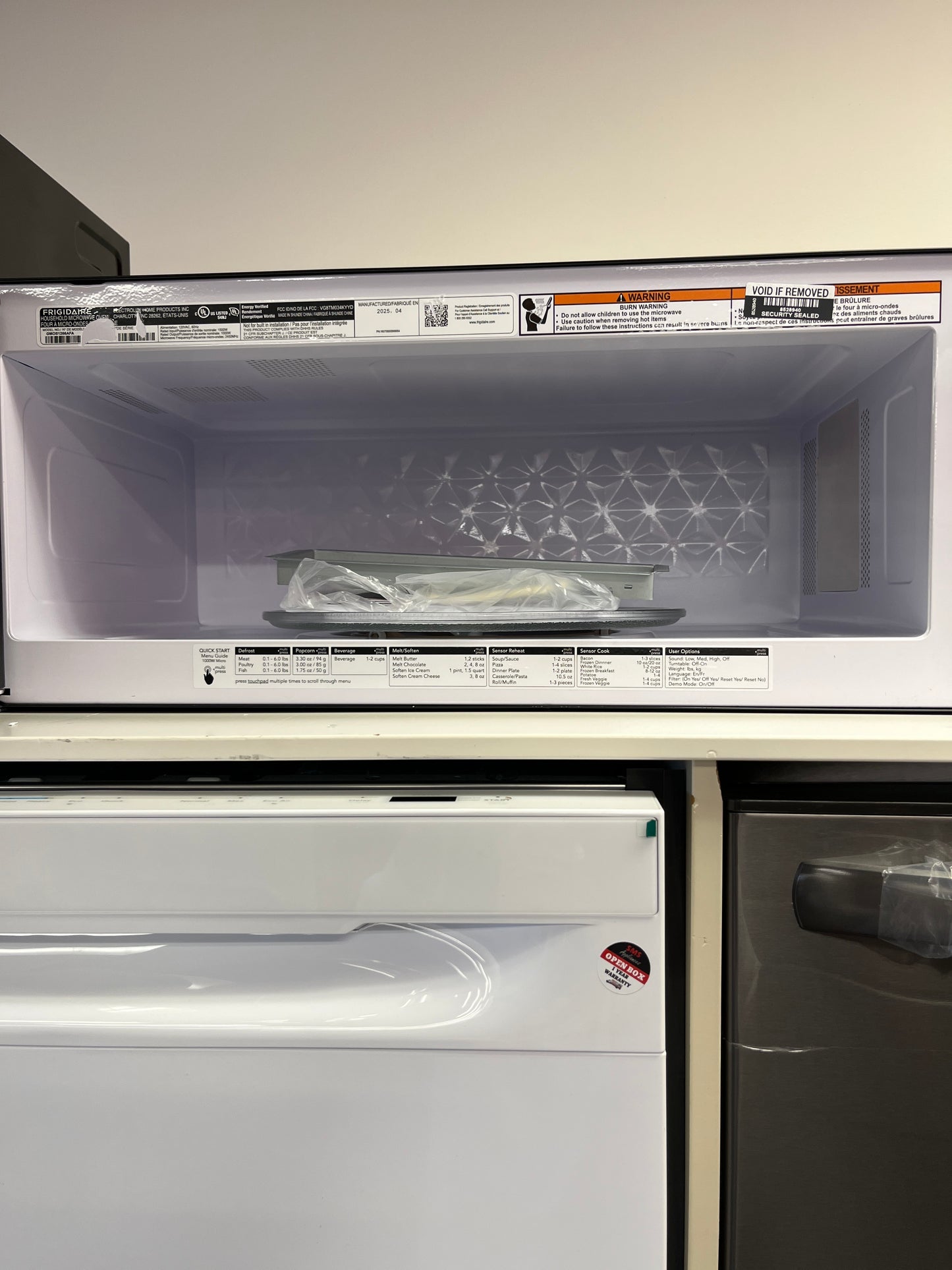 Open Box – 30" Microwave Frigidaire GMOS1266AF