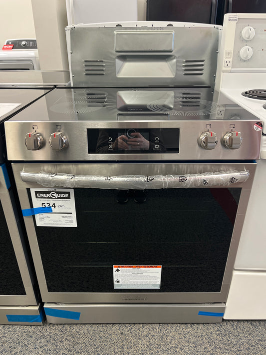 Open Box – 30" Stove Frigidaire FCFE306CBF