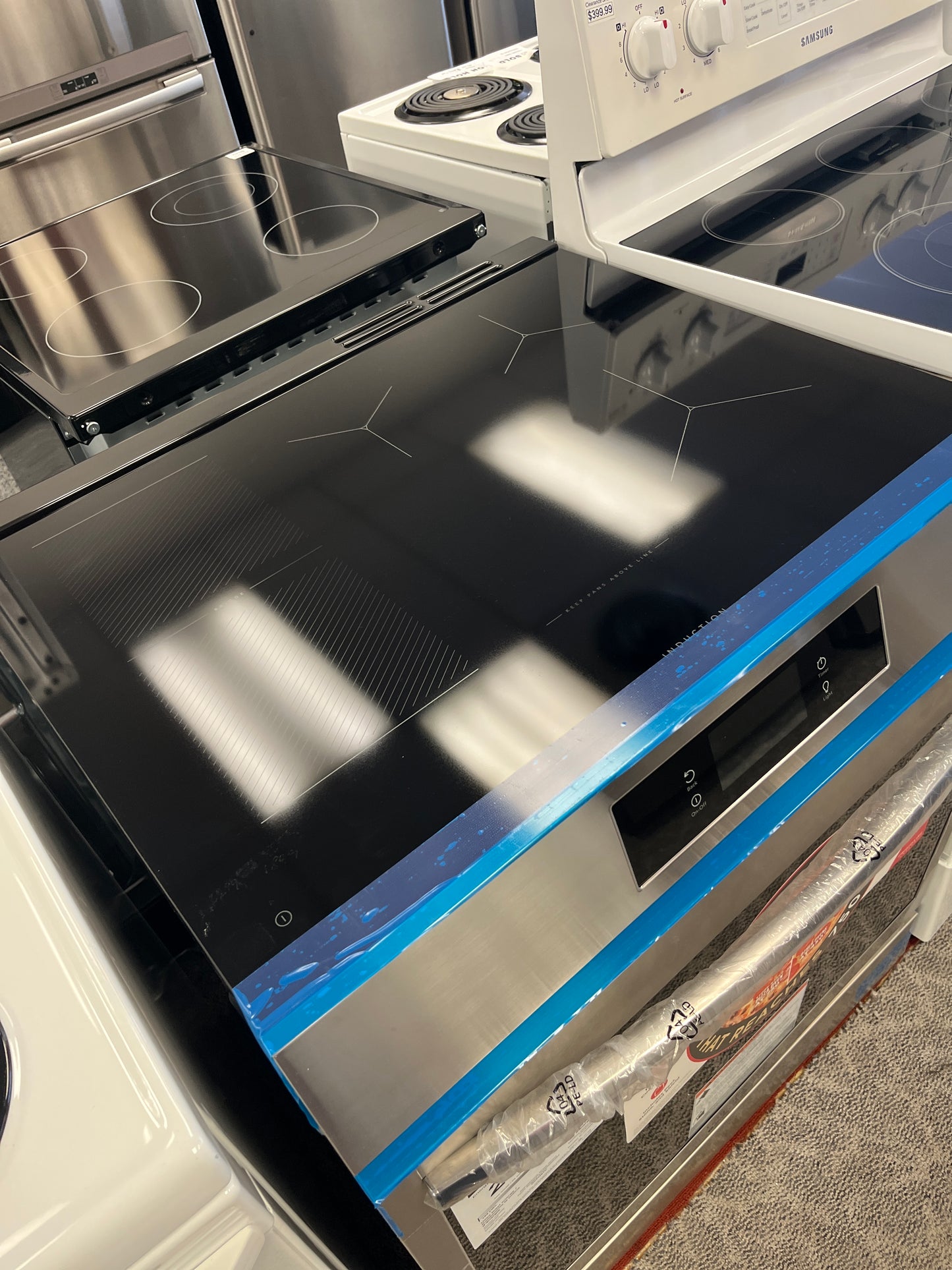 Open Box – 30" Stove Frigidaire GCFI307CBG