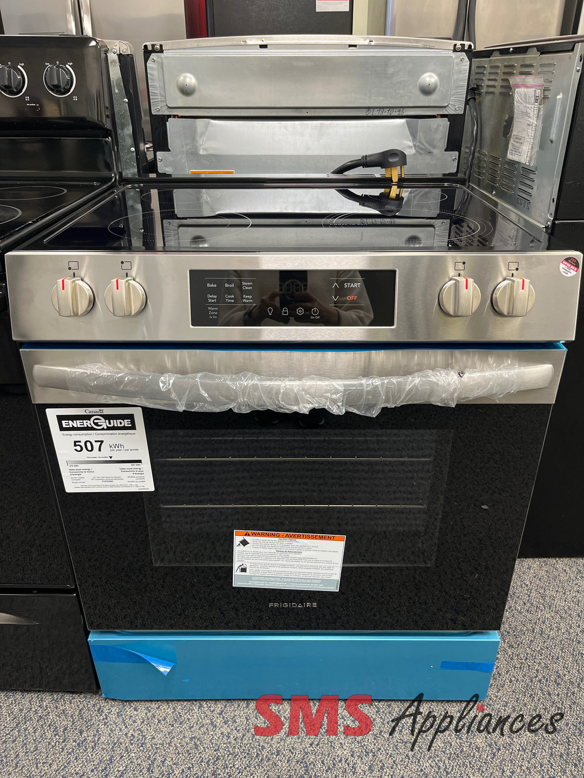 Open Box 30" Stove Frigidaire FCFE306CAS for sale in Calgary - SMS Appliances