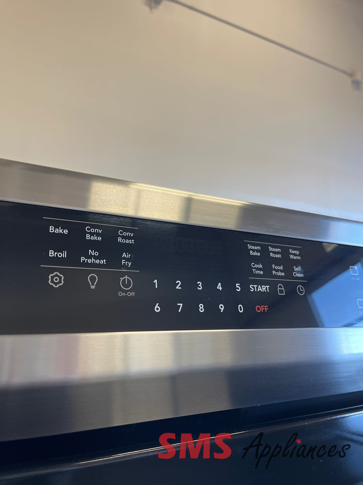 Frigidaire GCRI306TBF open box stove photo at SMS Appliances Calgary