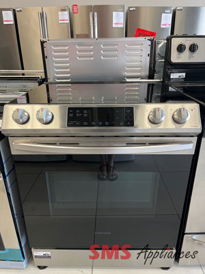 Refurbished 30" Stove Samsung NE63T8111SS
