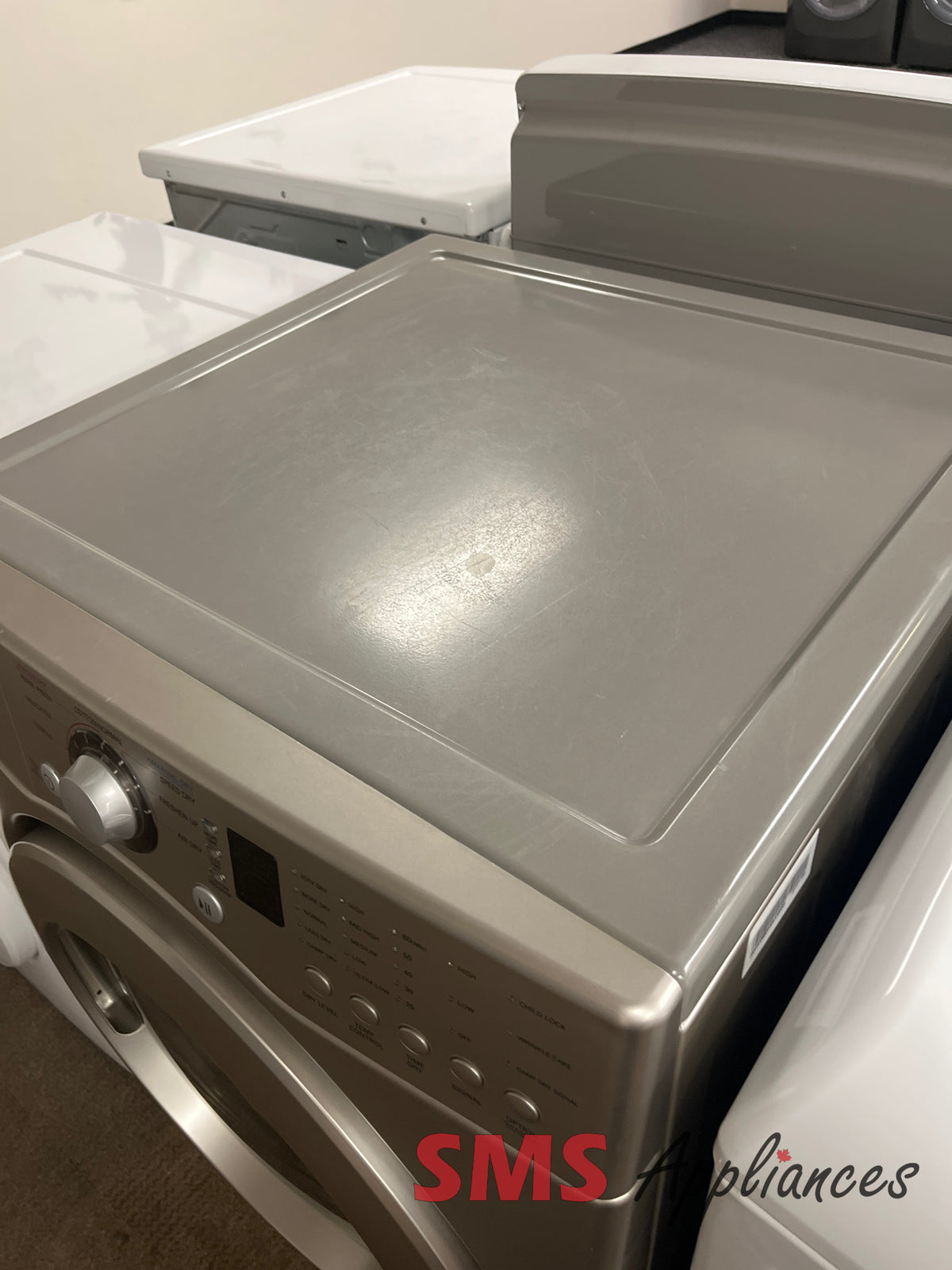 Refurbished LG DLE2240S dryer close-up - SMS Appliances