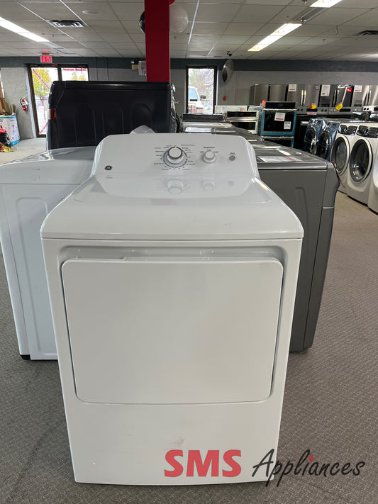 Refurbished 27" Dryer GE GTD32EBMP0WW for sale in Medicine Hat - SMS Appliances