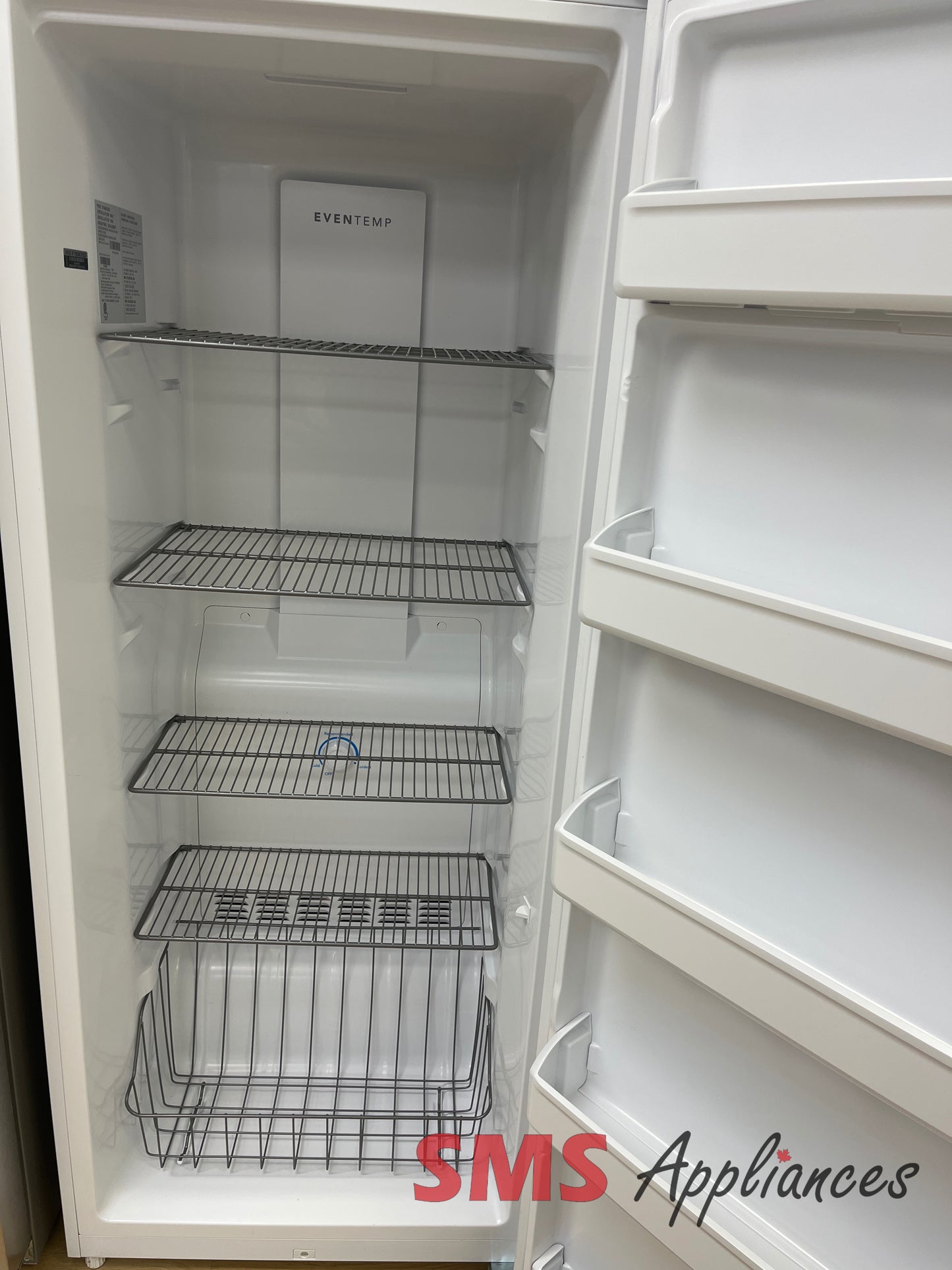 Refurbished Freezers FFU13F2VW Frigidaire - Image 2