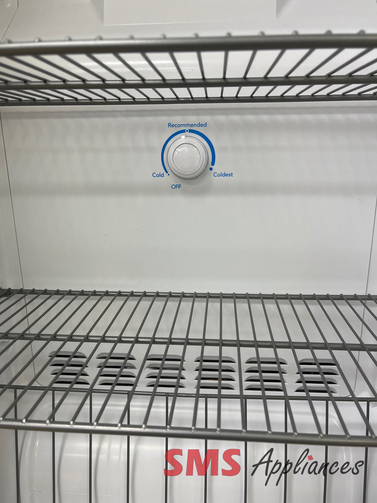 Refurbished Freezers FFU13F2VW Frigidaire - Image 3