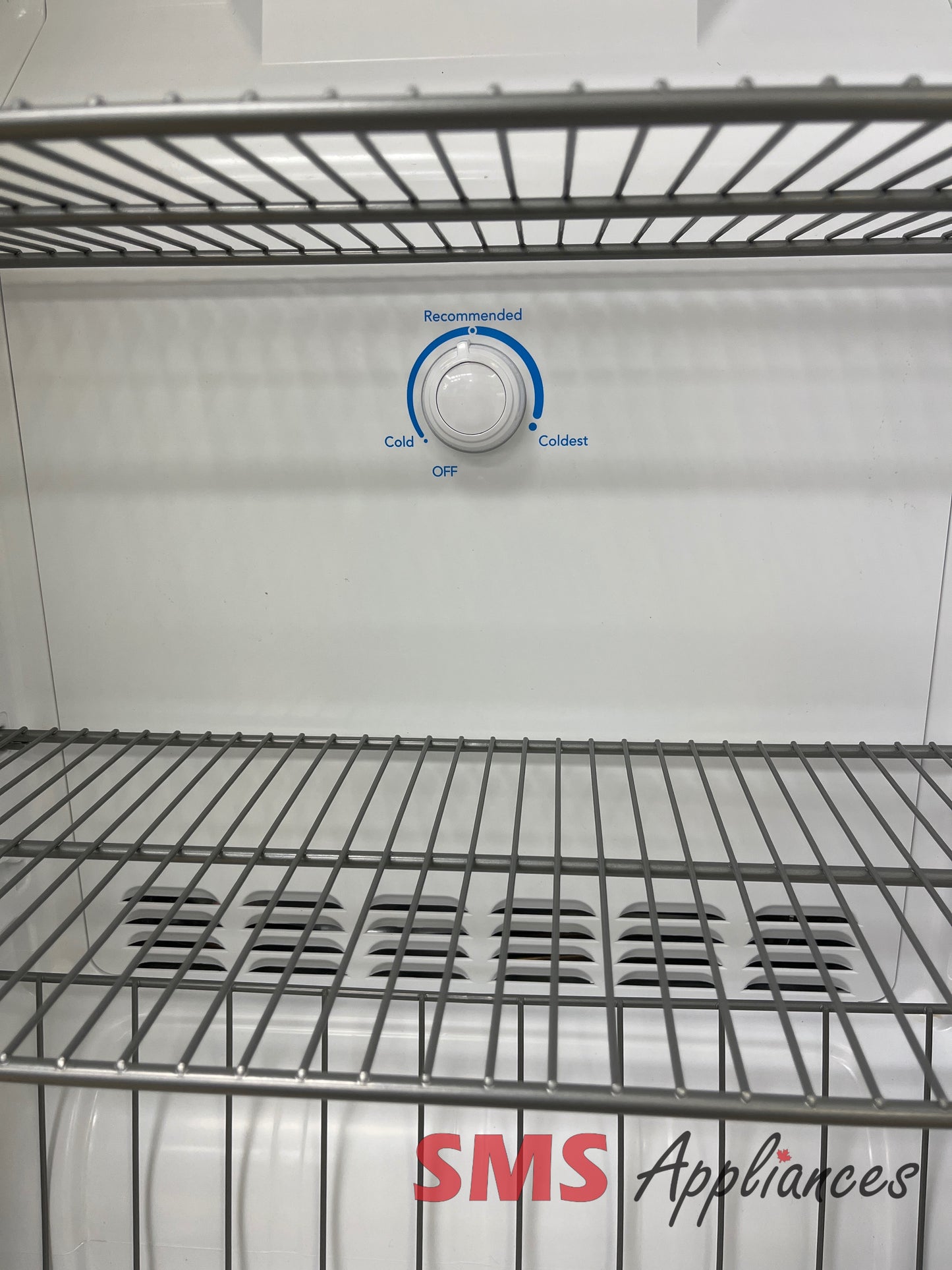 Refurbished Freezers FFU13F2VW Frigidaire - Image 3
