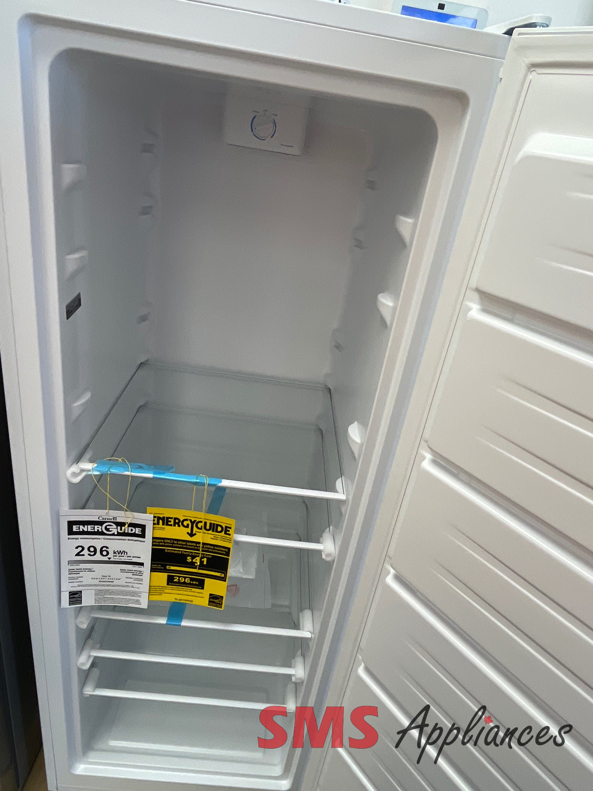 Refurbished Freezers FFUE0726AW Frigidaire - Image 2