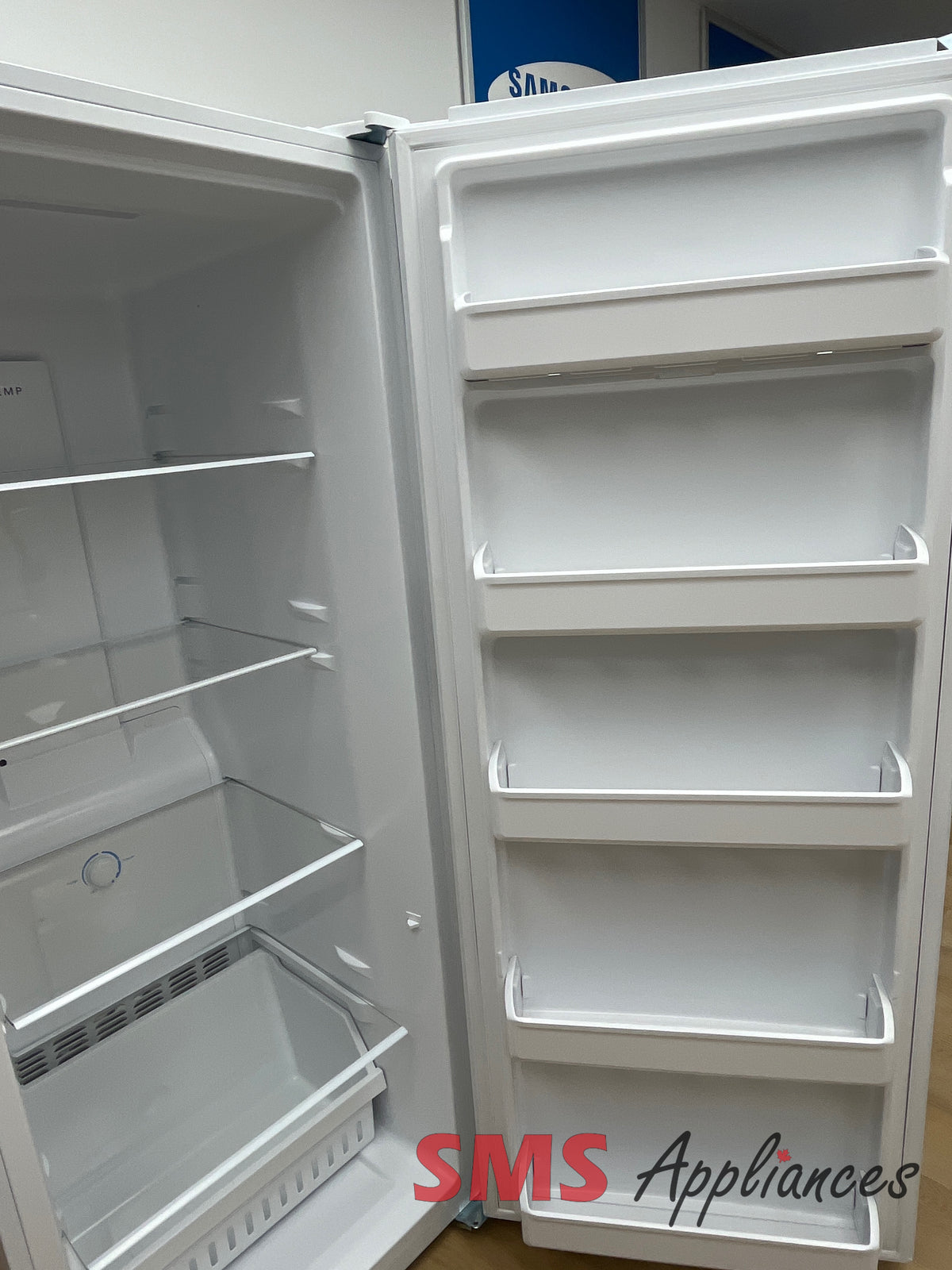 Refurbished Freezers FFUE1826AW Frigidaire - Image 3