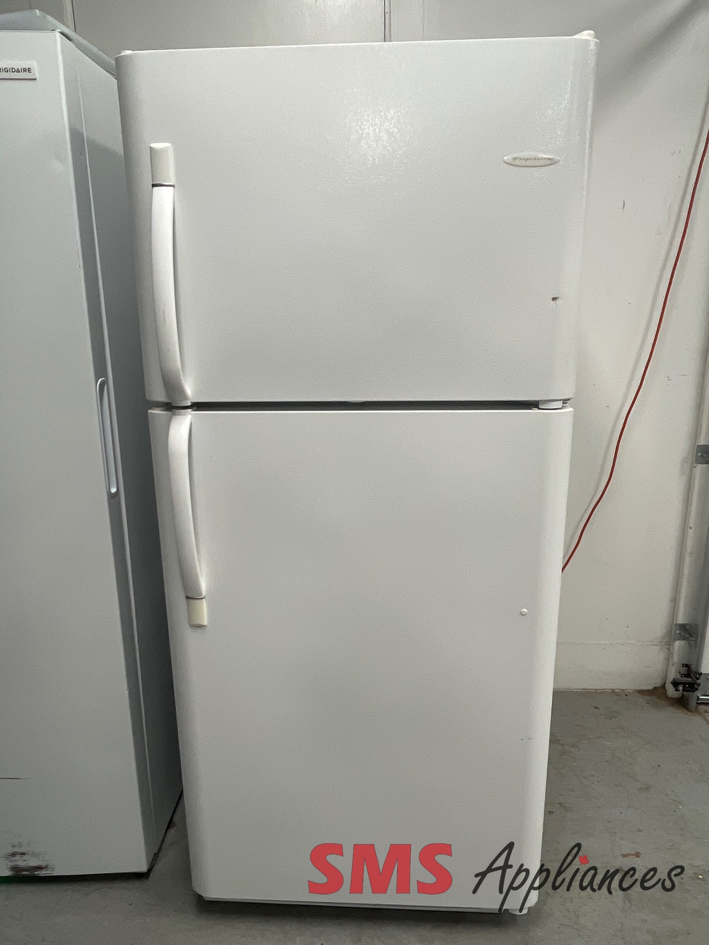 Refurbished Fridges FRT21P5AW Frigidaire - Image 1
