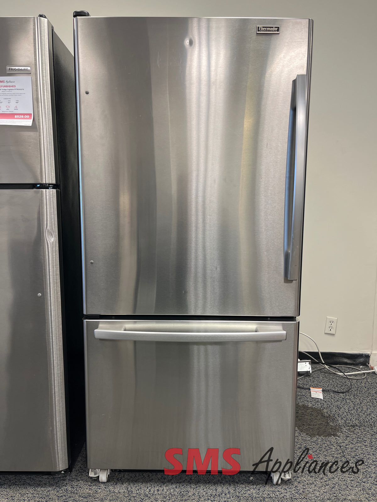 Refurbished Fridges GB2FHDXWS Thermador - Image 1