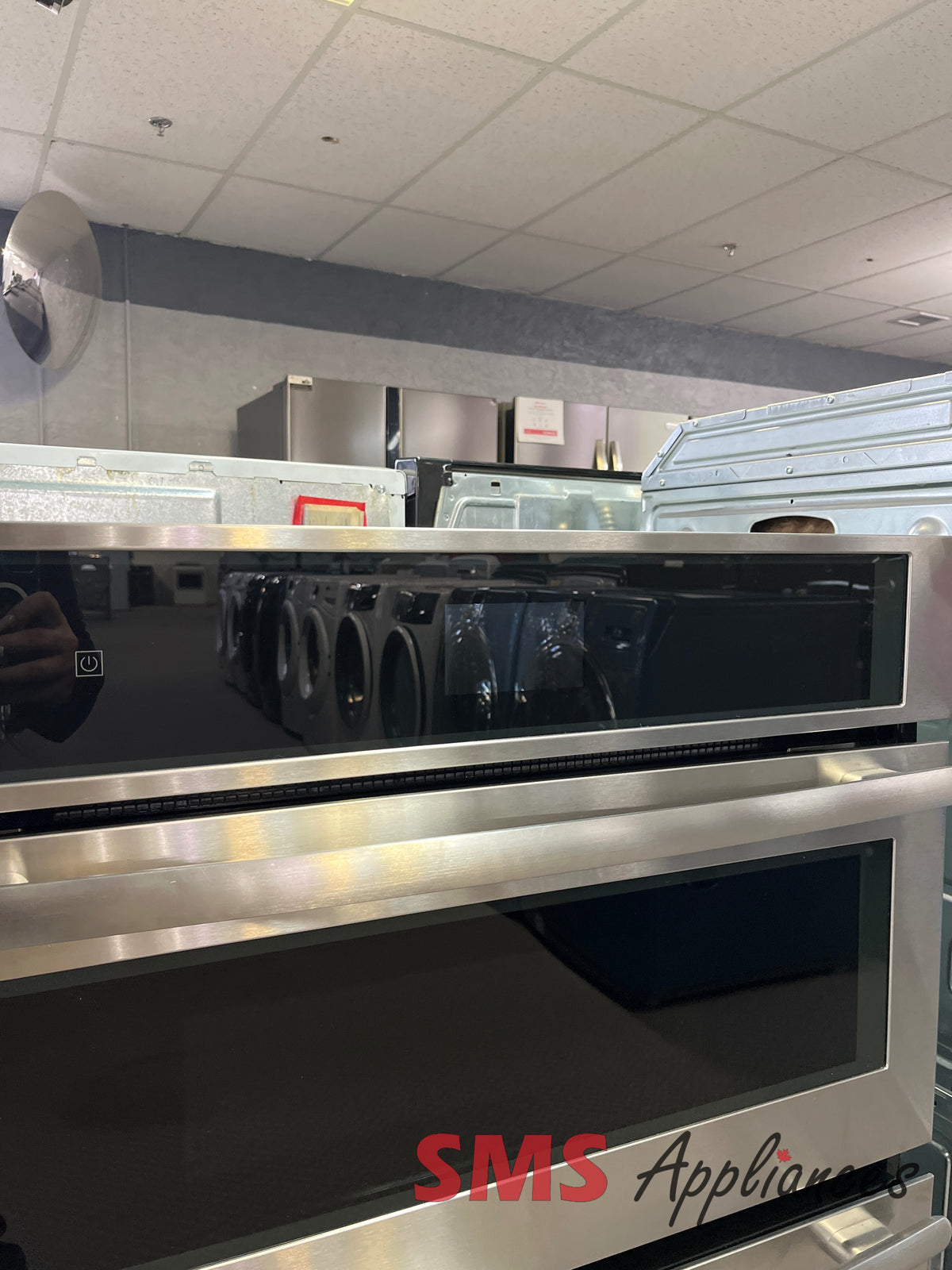 Refurbished JMW2430DS oven close-up - SMS Appliances