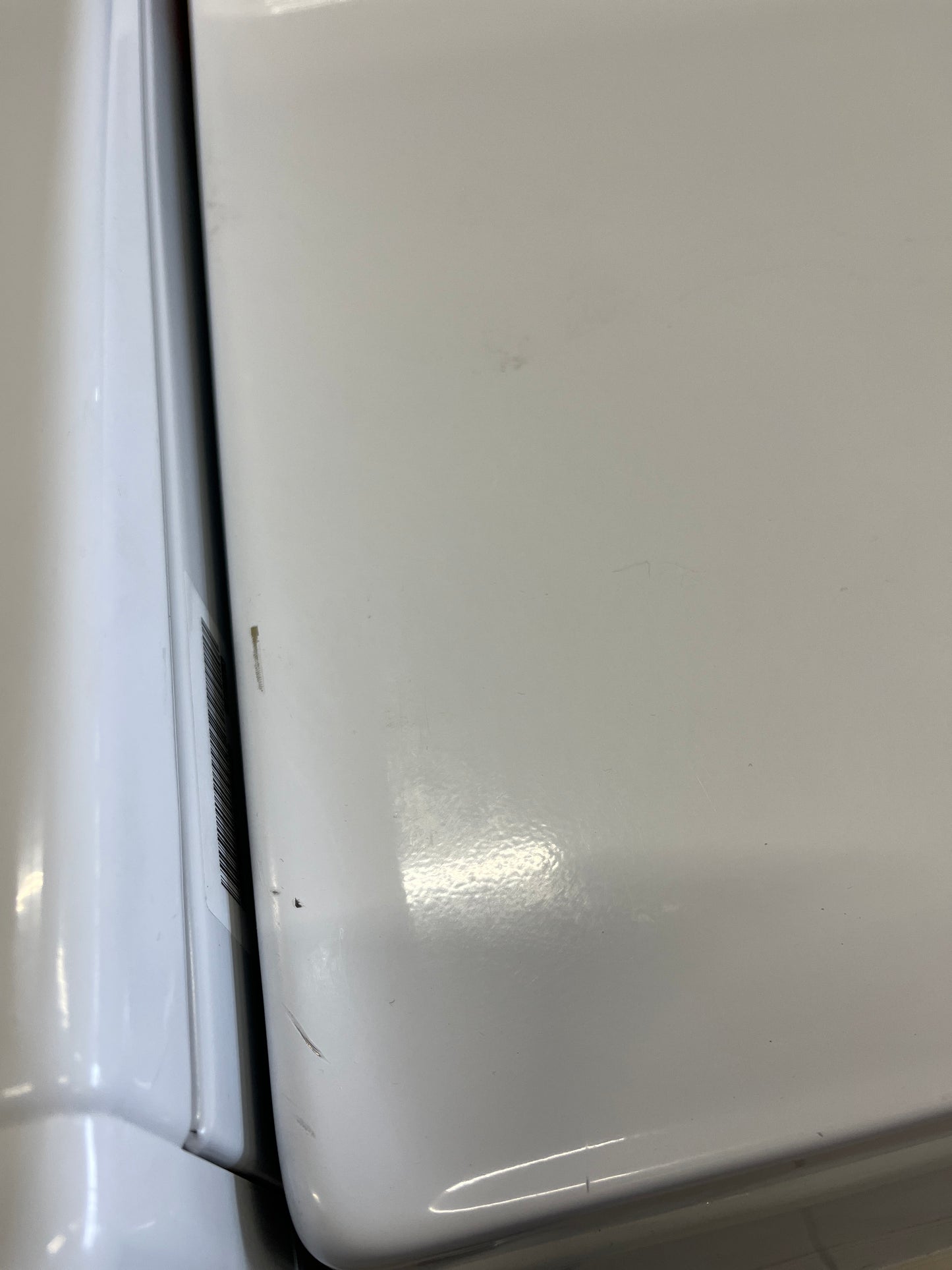 Refurbished – 27" Dryer Frigidaire GLEQ0332CAS