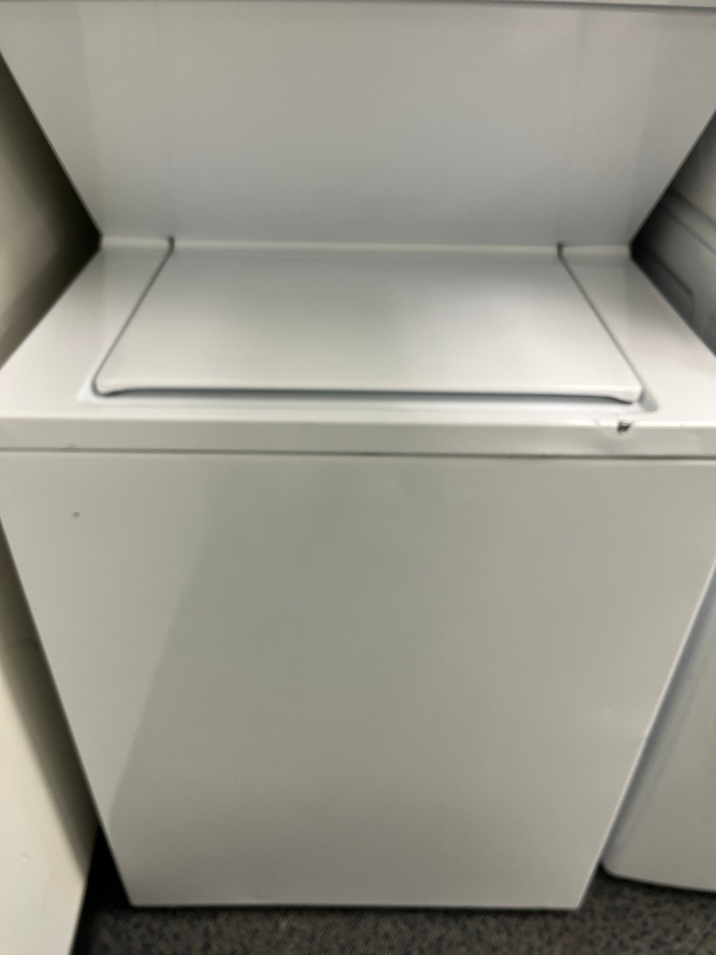 Refurbished – 27" Laundry Set Frigidaire FEZ831CAS