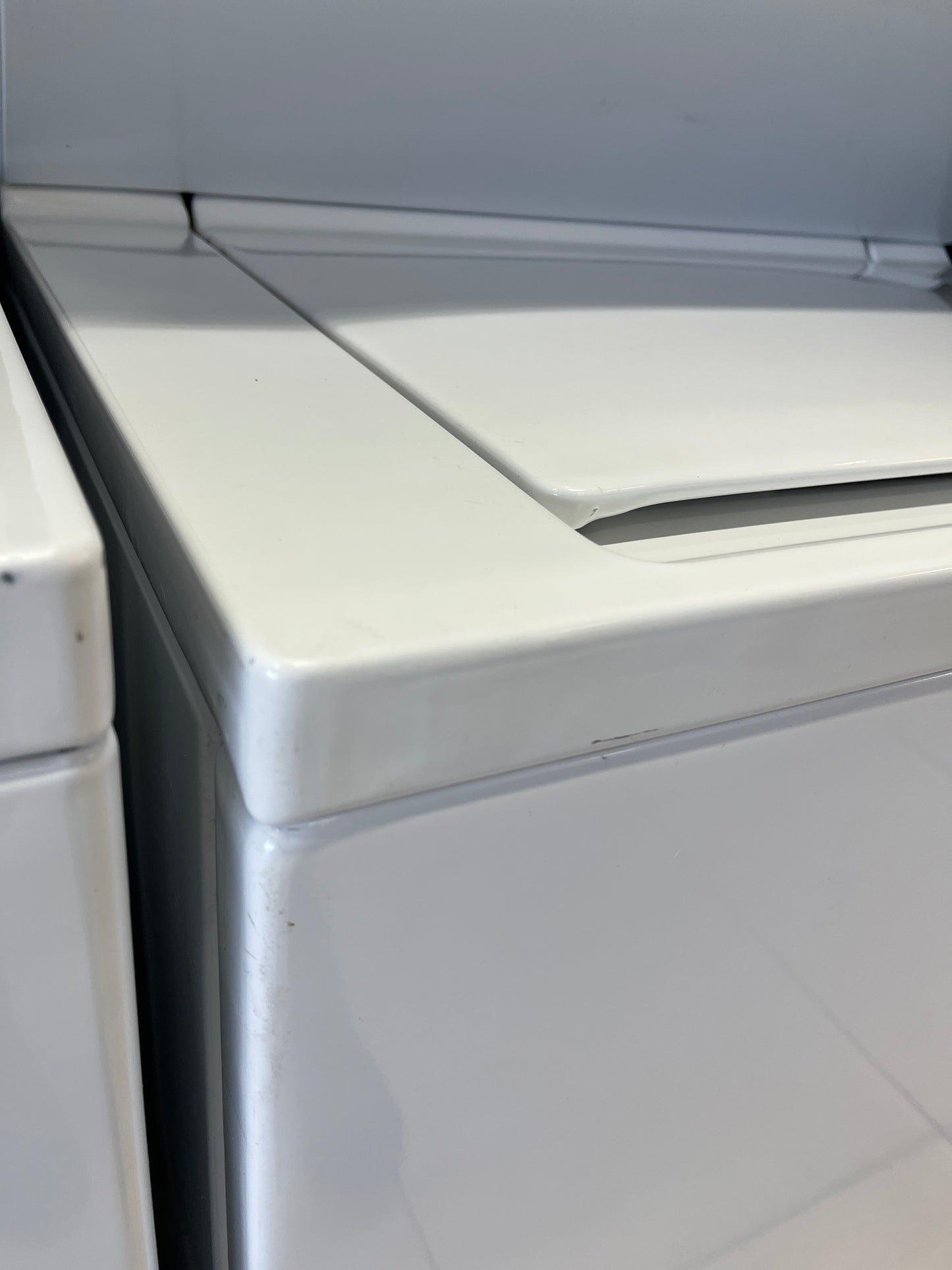 Refurbished – 27" Laundry Set Frigidaire FFLE39C1QW