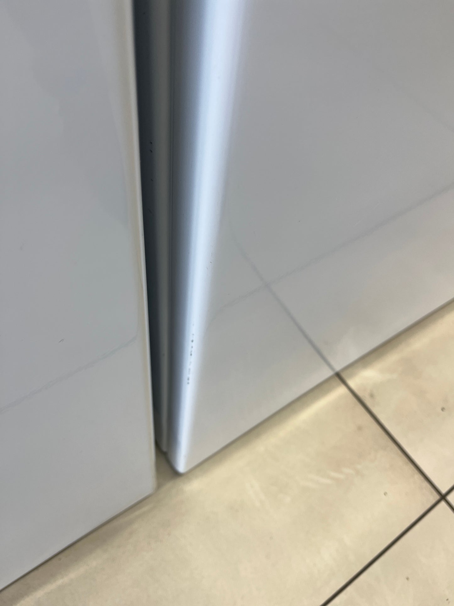 Refurbished – 27" Laundry Set Frigidaire FFLE39C1QW