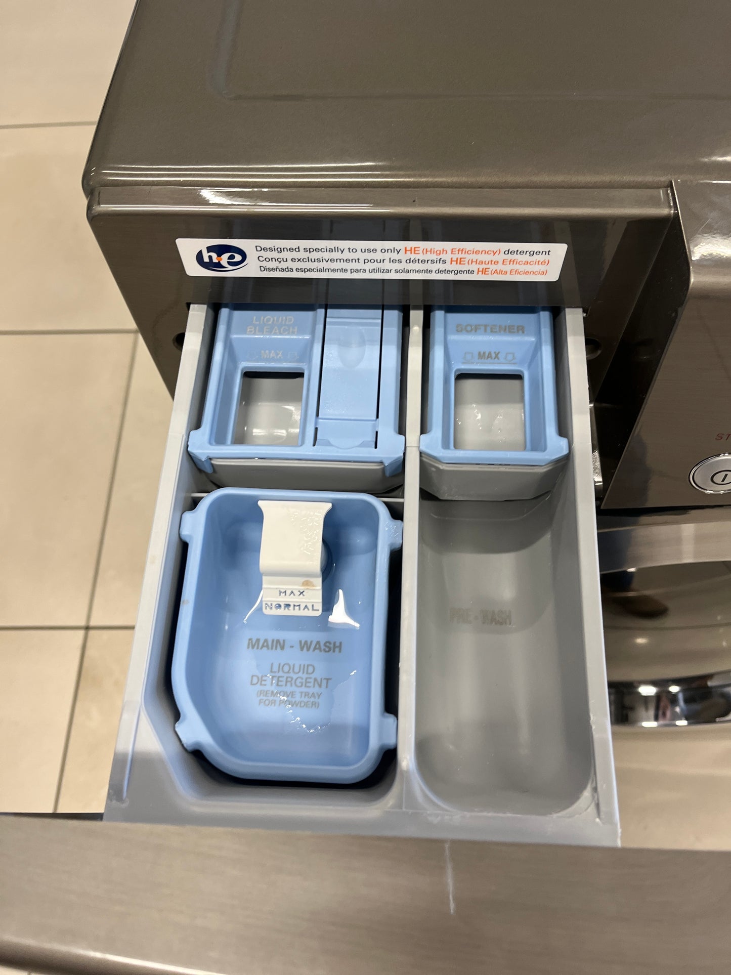 Refurbished – 27" Washer LG WM2501HVA