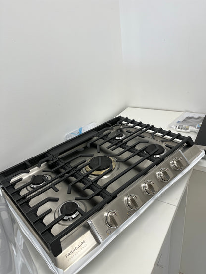 Refurbished – 30" Cooktop Frigidaire PCCG3080AS