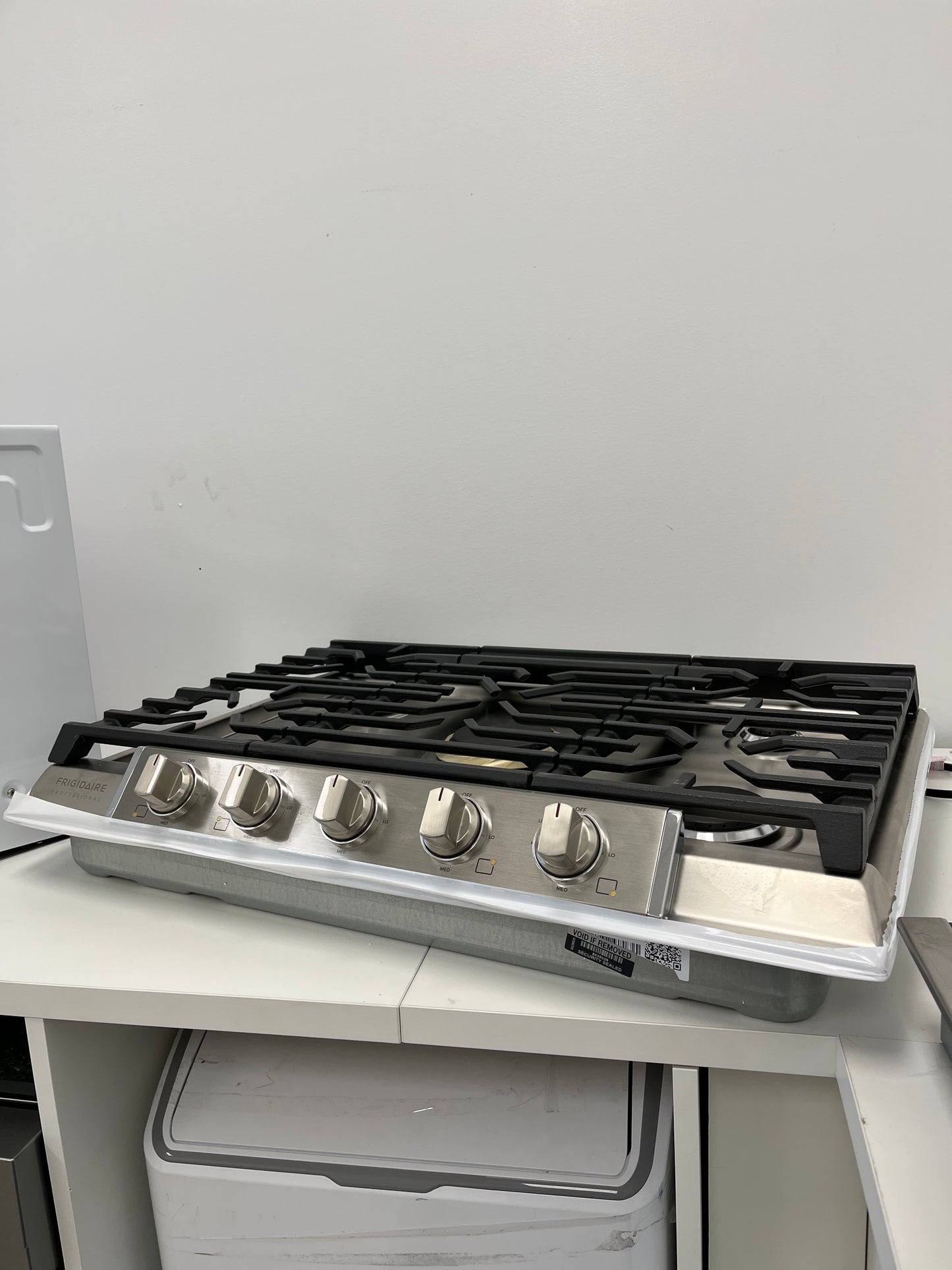 Refurbished – 30" Cooktop Frigidaire PCCG3080AS