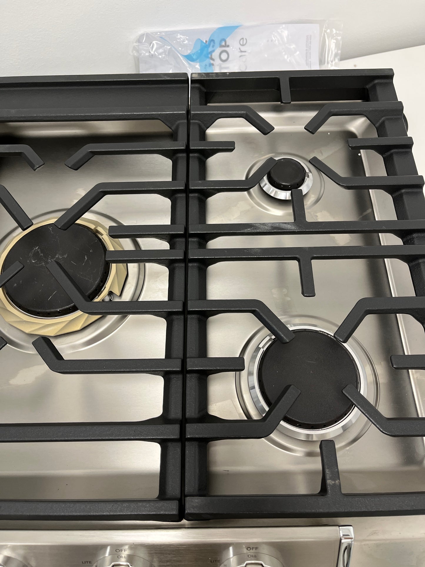 Refurbished – 30" Cooktop Frigidaire PCCG3080AS