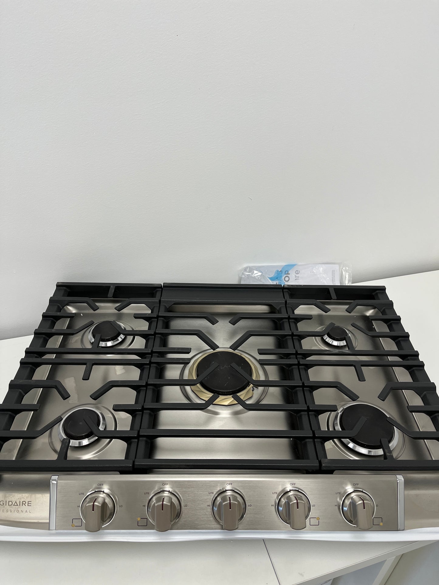 Refurbished – 30" Cooktop Frigidaire PCCG3080AS