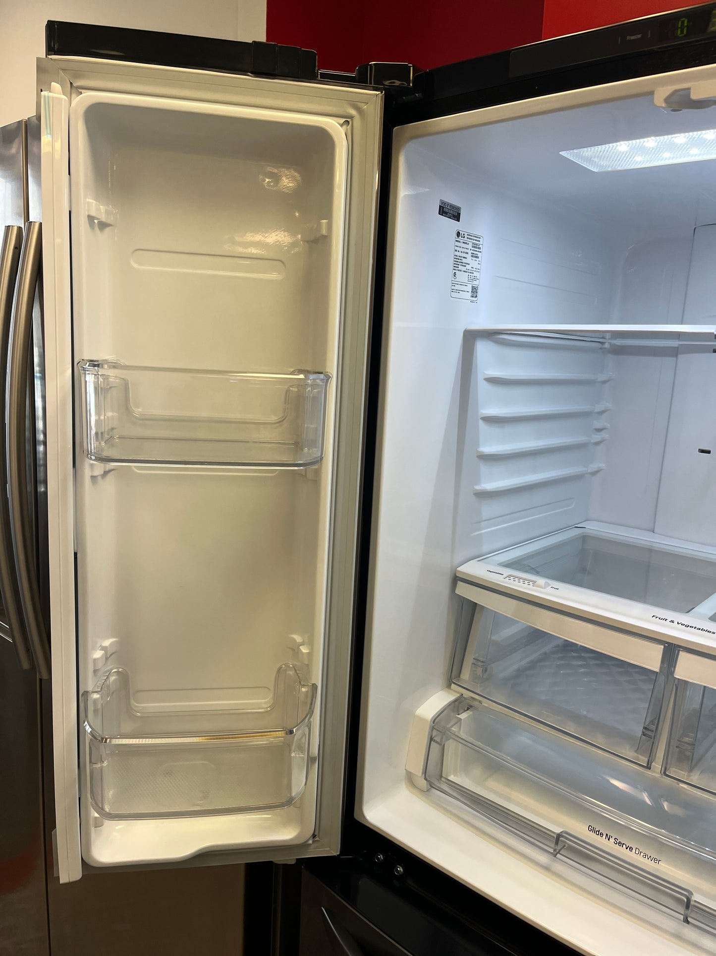 Refurbished – 30" Fridge LG LRFNS2200D