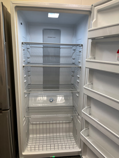 Refurbished – 33" Freezer Frigidaire FFUE2022AF
