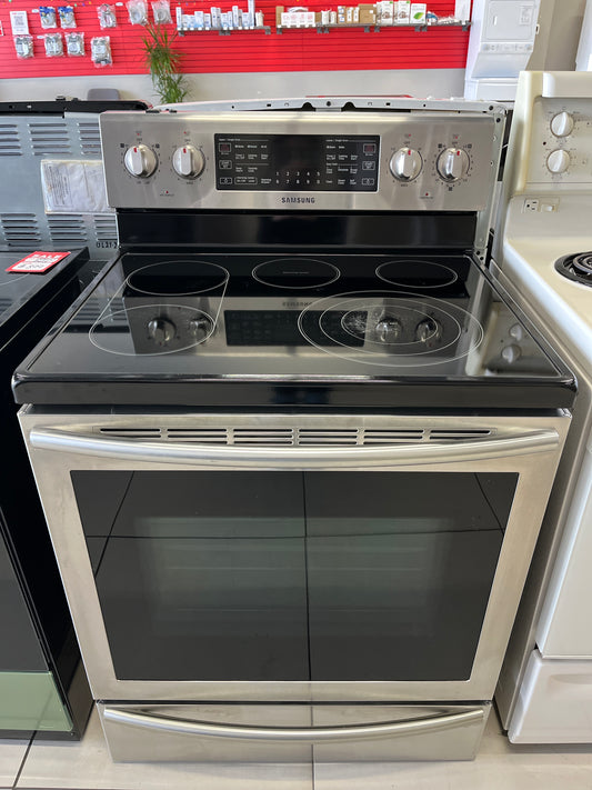 Refurbished – " Stove Samsung NE59J7750WS