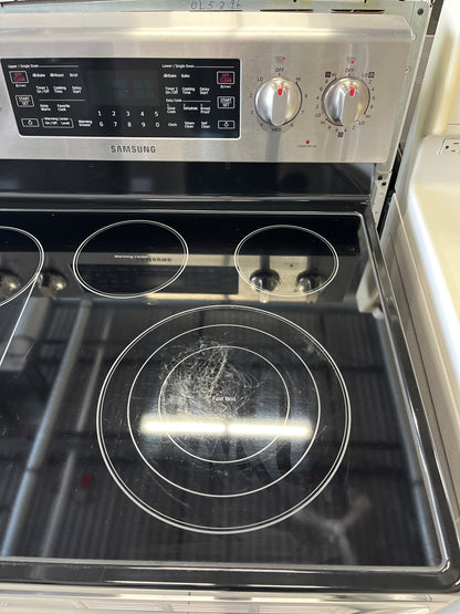 Refurbished – " Stove Samsung NE59J7750WS