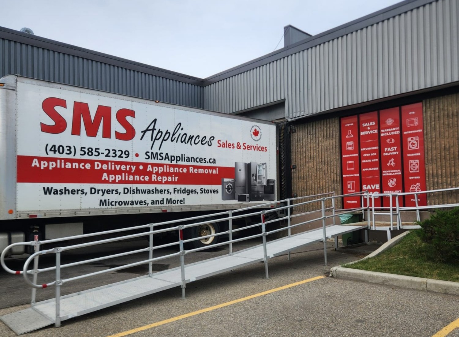 Professional appliance delivery service by SMS Appliances Calgary South, ensuring safe and fast delivery of fridges, washers, dryers, and stoves.  