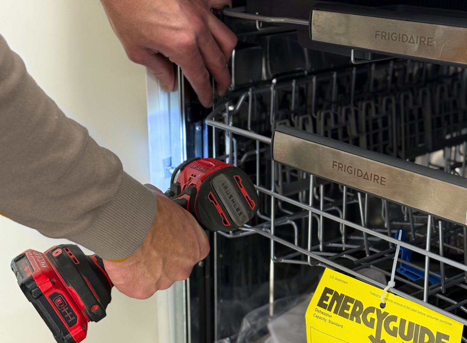 Expert appliance installation services by SMS Appliances Calgary South, specializing in installing fridges, dishwashers, washers, dryers, and stoves. 