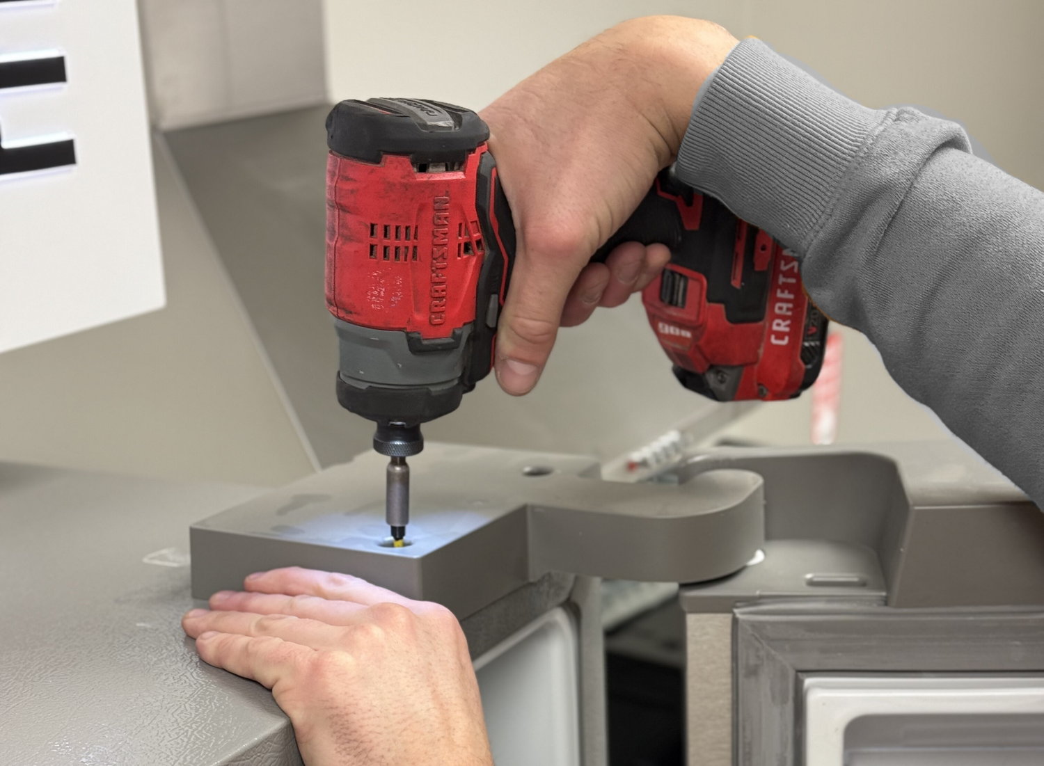 Professional appliance installation services in Medicine Hat by SMS Appliances, including setup for fridges, dishwashers, washers, dryers, and stoves by expert technicians.