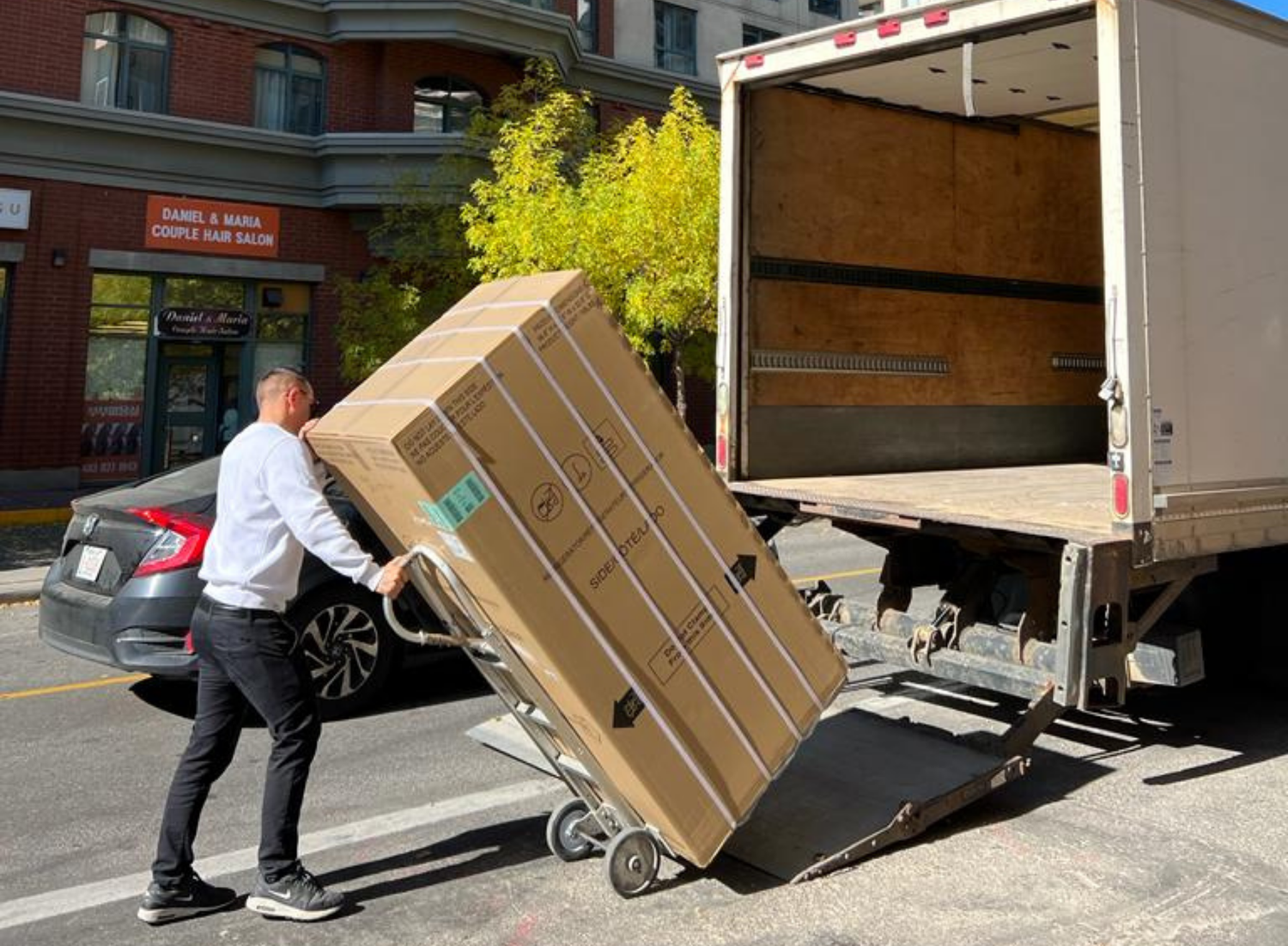 Fast and reliable appliance delivery in Calgary North by SMS Appliances, offering quick home delivery for new and open box appliances with professional handling and setup.