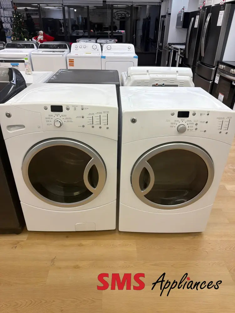 GE Washer & Dryer Set PBVH520EJ0WW Refurbished