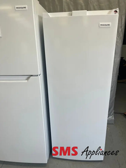 Open Box – 21’’ Freezer Frigidaire FFUE0725AW