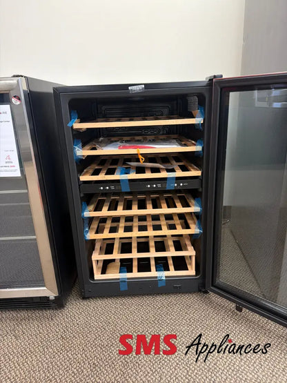 Open Box – 22’’ Frigidaire FRWW4543AS