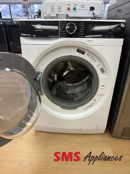 Open Box – 24’’ Washer Electrolux ELFW4222AW