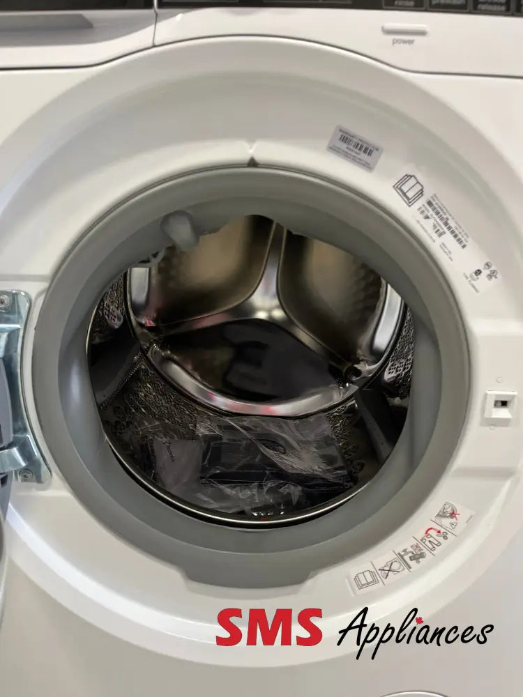 Open Box – 24’’ Washer Electrolux ELFW4222AW