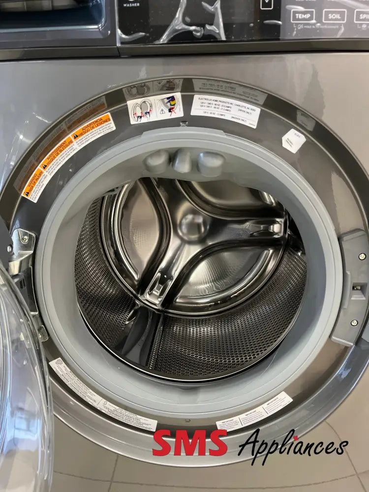 Open Box – 27’’ Laundry Set Electrolux ELTE760CAT