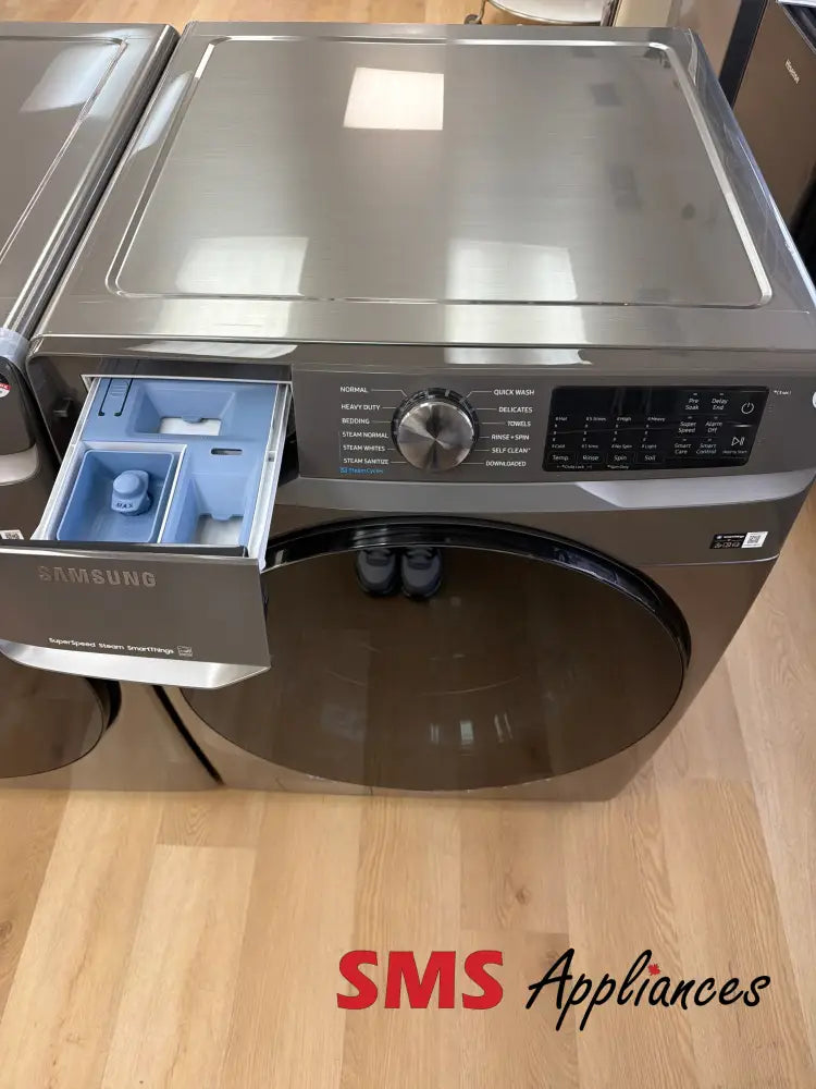 Open Box – 27’’ Laundry Set Samsung DVE45B6305P/ WF45B6300AP