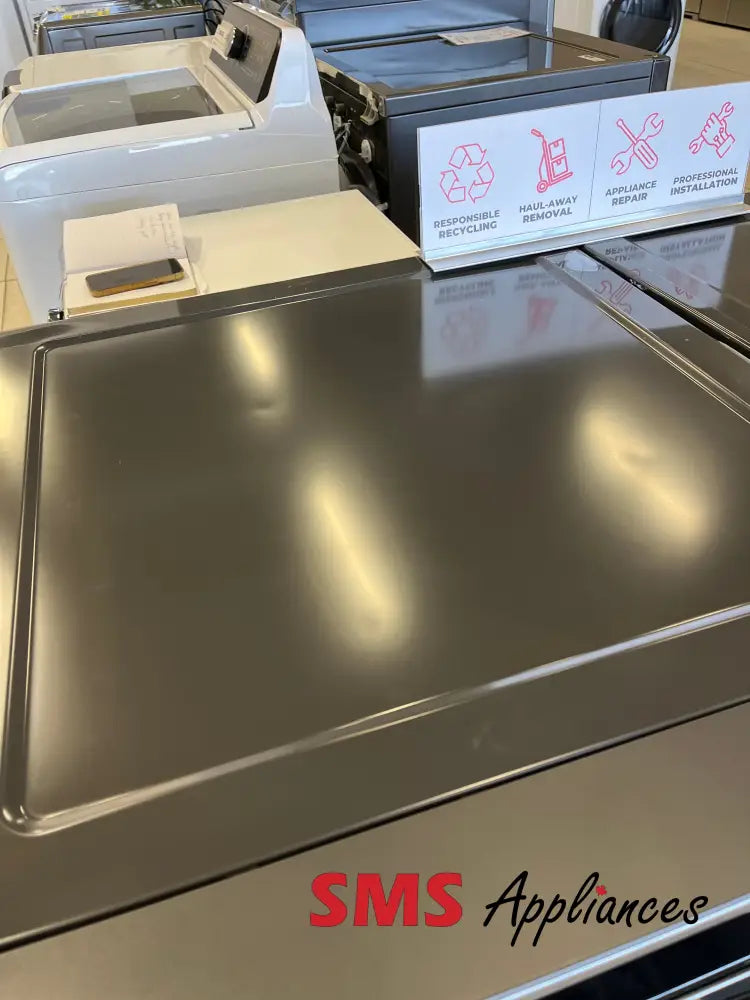 Open Box – 27’’ Laundry Set Samsung WF90F53ADSA