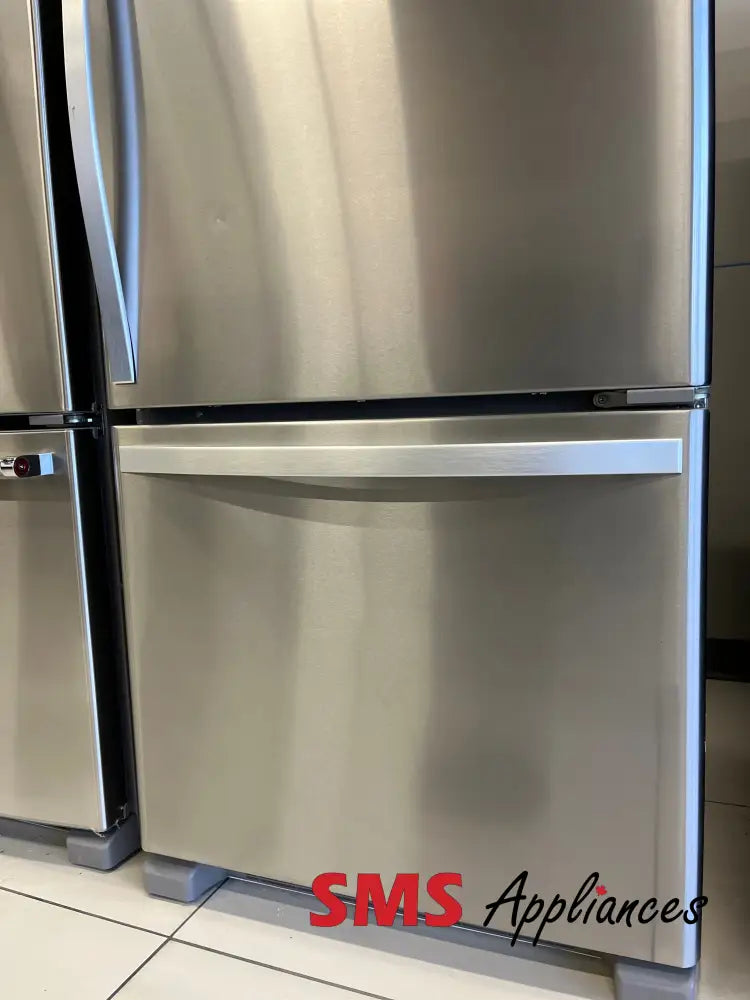 Open Box – 30’’ Fridge Whirlpool WRB329RFBM05