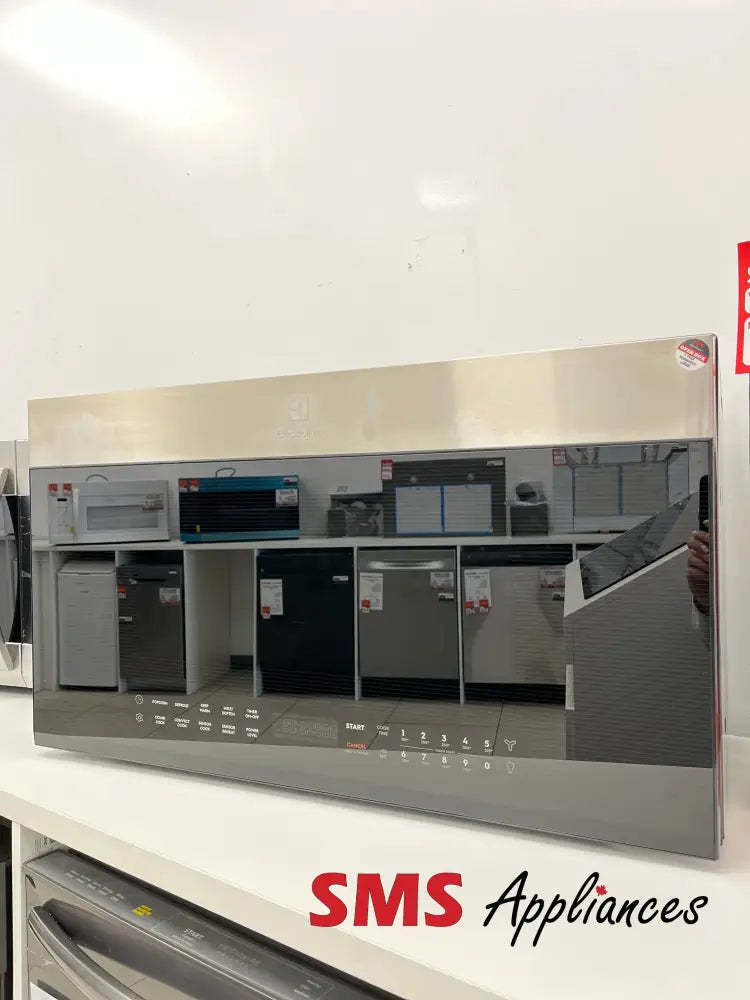 Open Box – 30’’ Microwave Electrolux EMOW1911AS