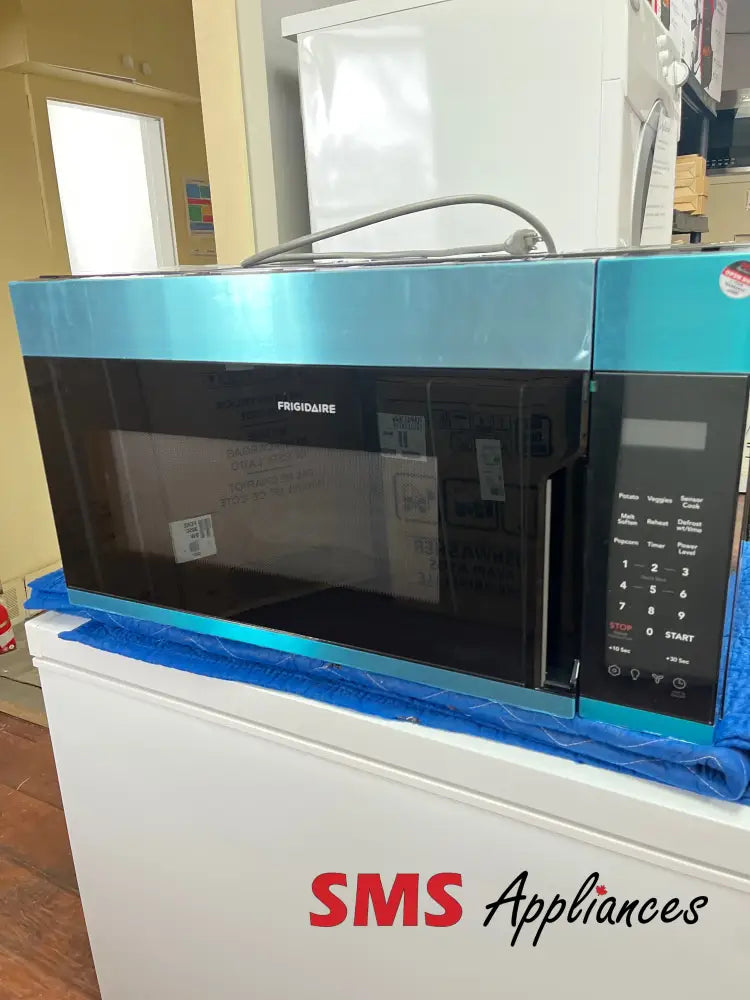 Open Box – 30’’ Microwave Frigidaire FMOW1852AS