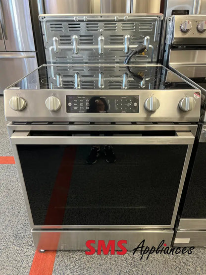 Open Box – ’ Stove Hisense HFE3501CPS