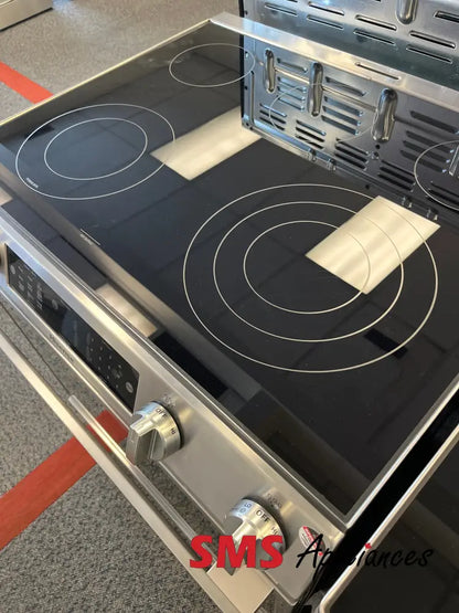 Open Box – ’ Stove Hisense HFE3501CPS